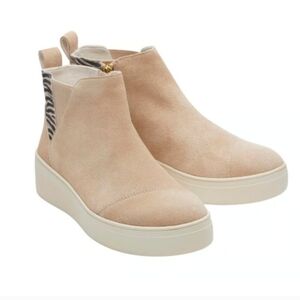 Toms Jamie Suede Sneakers Zebra Detail NWT Size 10